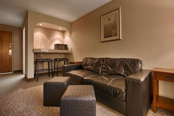 Room 16 of 35