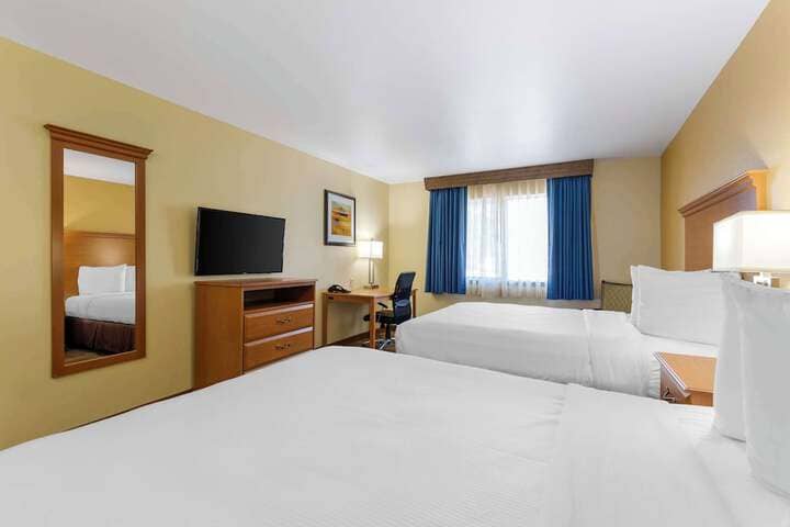 Room 14 of 34